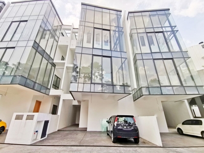 4 Storey Superlink Villa Empire Residence, Damansara