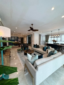 Move in Ready! Beautiful Sastra U-Thant Condominium