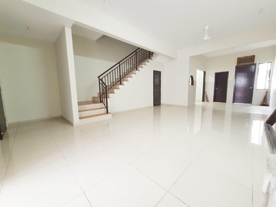 Rumah Baru Gated Guarded Exclusive Location Double Storey Terrace Puncak Bestari Puncak Alam For Rent