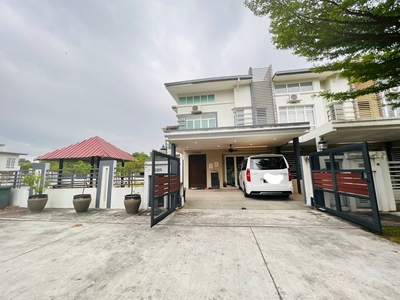 Special CORNER LOT & Fully Furnished | Double Storey House , TTDI Grove Kajang