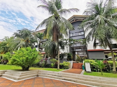 Triplex PENTHOUSE Tiara Ampang Condominium ,Ampang