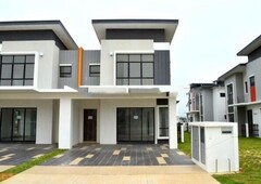 Near Seri Kembangan [High Rebate Package] Bumilot 22x80 2sty Terrace House Near Seri Kembangan