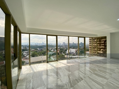 Corner Unit with KLCC and Greenery View
