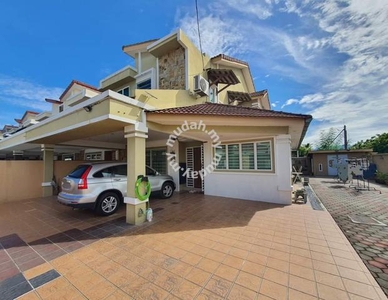Freehold Double Storey Terrace House Corner Lot in Botani For Sales