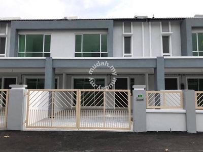 Gated & Guarded Double Storey Terrace House in Klebang For Rent
