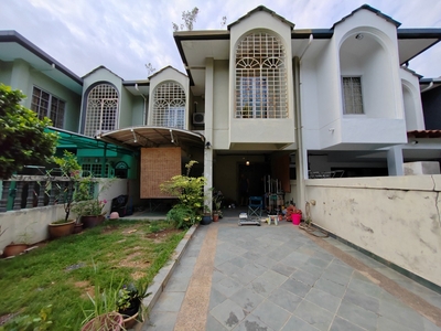 [INTERMEDIATE] 2 Storey Terrace House @ Jln Pjs 9,Subang Jaya