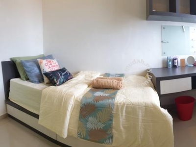 Middle Room (Corner) @ Ridzuan Condo, Bandar Sunway