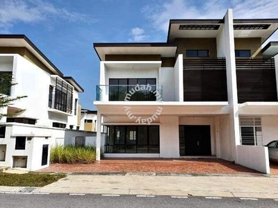 Sepang OWNER Bankrupt ! LAST Fast PM! [Double Storey FREEHOLD 25X75]!