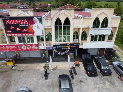 Shoplot 2 Tingkat Di Padang Pak Amat, Pasir Puteh Kelantan.