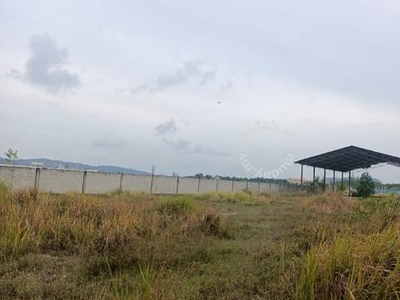 Tanah 5 ekar industri with Warehouse untuk disewa di Teluk Kalong
