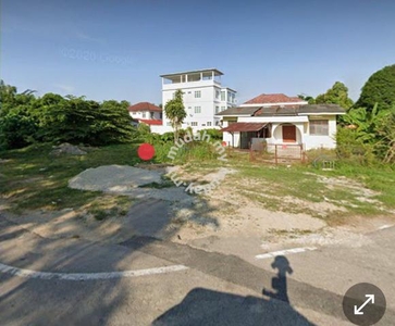 Tanah tepi jalan Wakaf Mek Zainab bandar Kota Bharu