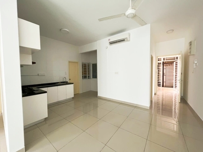 Nusa Height Apartment Renovated Unit for Sale