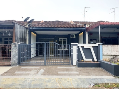 Sri Skudai, Jalan Emas 5 single storey house