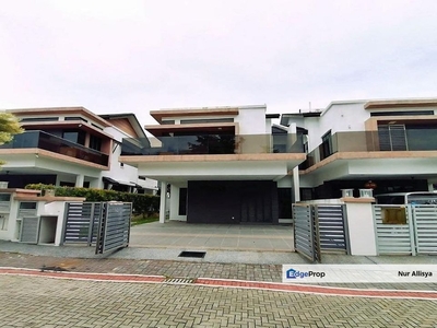 Near Banting MonthlyOnly RM1,800 !!! 2Sty 25x80Full Loan
