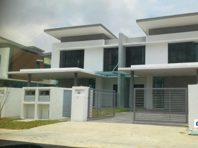 Freehold Luxury Landed in Selangor 2478SQFT GATED & GUARDED 27x80