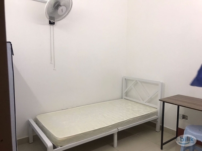 Room for rent at Setia Alam for cheaper price near to Setia City Mall