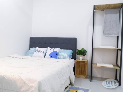 ✨1 Month Deposit Middle Queen bedroom at Dataran Sunway