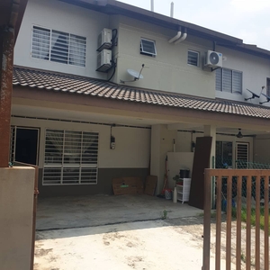 2 Storey Terrace House At Taman Desirana Bayu Putra Prima puchong