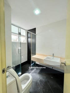 3 Bedrooms High floor with Klcc view unit for Rent.
