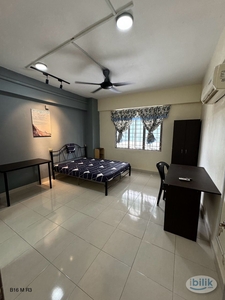 3 mins walk to LRT Free Cleaning Fully furnished Room at Bukit Jalil