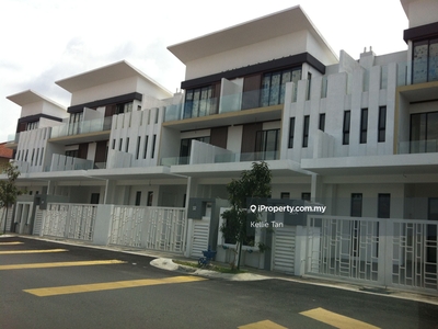 3 Storey Link House For Rent In Sri Segambut