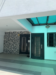 Affordable Basic Link House on Jalan Taman Seputeh For Sale! Jalan Taman Seputeh 经济实惠的基本联排别墅出售！