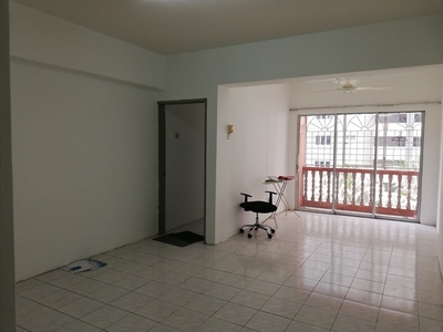 Apartment For Rent Sri Camellia Kajang, 875sf, 3 Room 2 Bath, Basic Unit