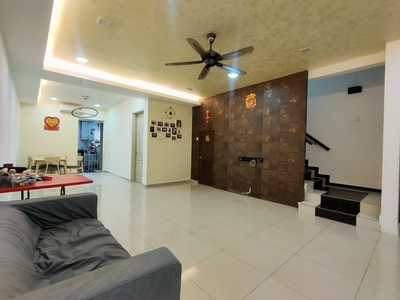 Armaya Botanic 2.5 Storey Move in Condition Fully Furnished For Rent / Sale