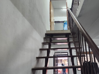 BERCHAM-TMN SYUKUR-2 STOREY with AWNING & FAN - RM750 - TO LET