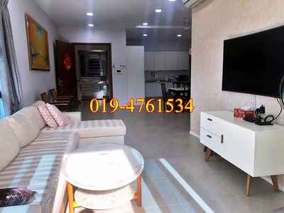 Corner Unit : MIRA RESIDENCE Condominium in Tanjung Bungah For Sale