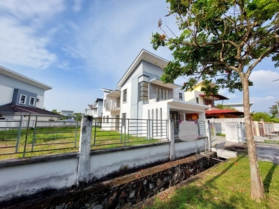 Double Storey Semi Detached _ SPACIOUS & STRATEGIC _ Bukit Saujana @ Saujana Utama / Sungai Buloh