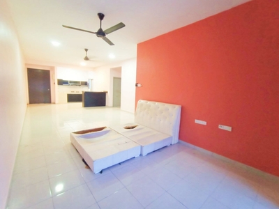 END LOT unit, 2 Parking Near Lift, Ivory Residence, Partly Furnished, BOOKING RM1000*