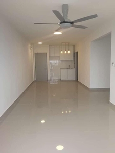 Facing Pool High Floor Unit Sentrovue Puncak Alam Well Maintained Condition