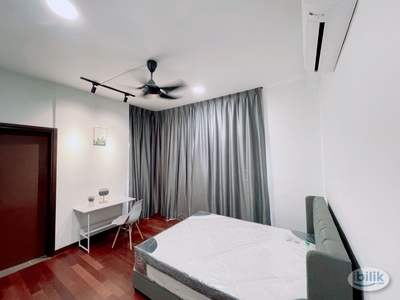 FEMALE__Master Room at Paraiso Residence, Bukit Jalil