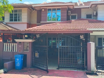 Freehold Renovated Double Storey Terrace House Desa Latania Seksyen 36 Shah Alam For Sale