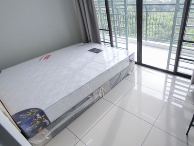 Fully-Furnished Medium Unit (Balcony) with AC at One Damansara
