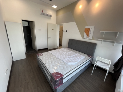 Master Room Sunway Velocity Aeon Cheras MRT Maluri TRX TDCX LAVILE 31 (Female only units are available)