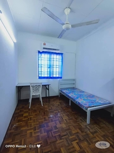 Newly unit. Small Room at Setia Alam- Shah Alam