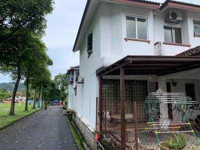 Puchong End Lot Double Storey House for Sale @ Bandar Bukit Kinrara