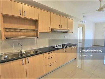 Renovated & partly furnished unit