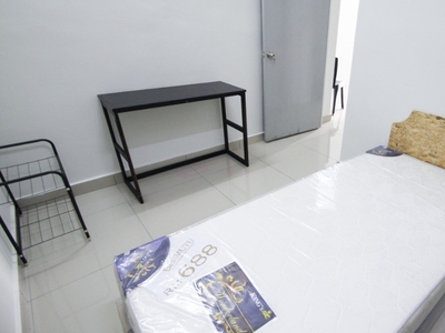 Single Room at Damansara Damai, Petaling Jaya