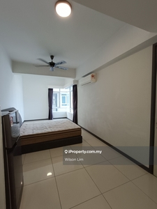 Studio unit easy access to Mid valley and KL City