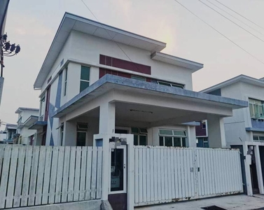 1 and half storey bungalow for sale @ taman senawang perdana