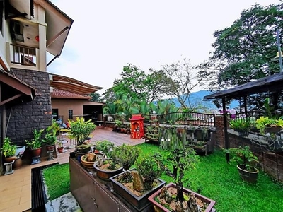 3 Storey House Corner Lot FOR SALE @ Bali Residence Taman Segar Perdana, Cheras !!!