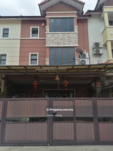 3 Story Cheras Partly Furnished Units For Sale,Keep And Well Condition