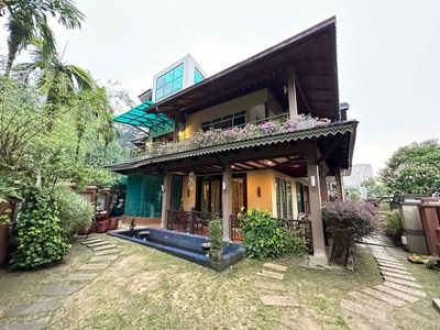 CORNER LOT 2.5 Storey Terrace House Laman Oakleaf Bukit Antarabangsa Selangor For Sale Below Market Renovated
