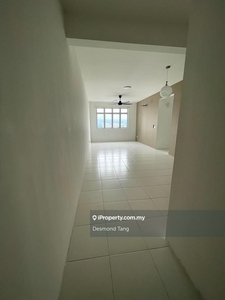 Enesta kepong Partially furnished Near Mrt station