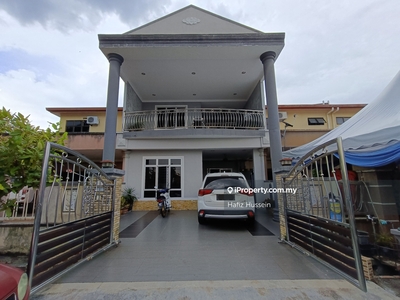 Facing Open Renovated Double Storey Terrace @ Taman Desa Puteri, N9