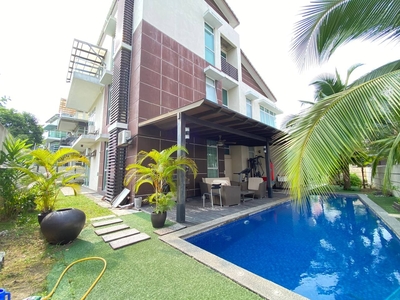 FREEHOLD, 2.5 Storey Bungalow @ Lake Valley Avenue, Bandar Tun Hussein Onn, Cheras - With Swimming Pool