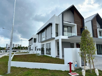 Jade Hills, Kajang Selangor 2 Sty SuperLink @ Brand New Corner